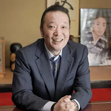 3ページ目)美空ひばり生誕85周年で長男・加藤和也さんが『徹子の部屋』に出演。「借金を背負っても〈ひばり御殿〉や、お付きの人たちを手放さない理由」 ひばり御殿、楽曲、人──覚悟を持って守っていく