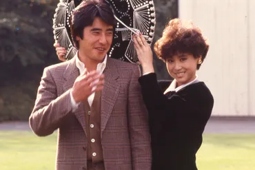 旅サラダを卒業》「常にトレンディー」「共演者を気遣う」「ダジャレも歓迎される」゛愛されるMC゛だった神田正輝の魅力