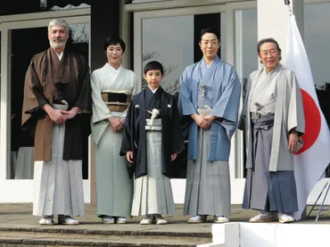 寺島しのぶの長男・眞秀が初代・尾上眞秀を襲名し5月に初舞台、日仏ハーフ歌舞伎俳優が誕生「いつかフランスで歌舞伎を」：中日スポーツ・東京中日スポーツ