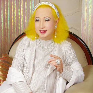 美輪明宏さん「いまは何かと不確実な時代…」生きていくなかで、゛自分自身を見失わないための心構え゛とは?(女性自身)