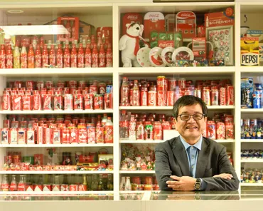 追悼・森永卓郎さん】モリタクさんが心から愛したコレクションの館in所沢。ミニカー、コーラからホリエモンサンダルまで、お宝たちが待ってるぞ!