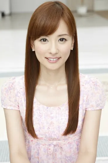 40歳以上の好きな女性アナウンサーランキング】2位・高島彩を破った1位は元大人気お天気お姉さん「40代とは信じられない」 いつまでも美しいアナウンサーがズラリ  