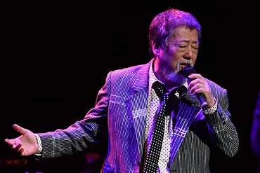伝説を見た」と泣くファンも》沢田研二(77才)、ステージから転落してもライブ続行 2日後も満身創痍でパフォーマンス「80才までライブを続ける」というファンとの約束 (1/3)