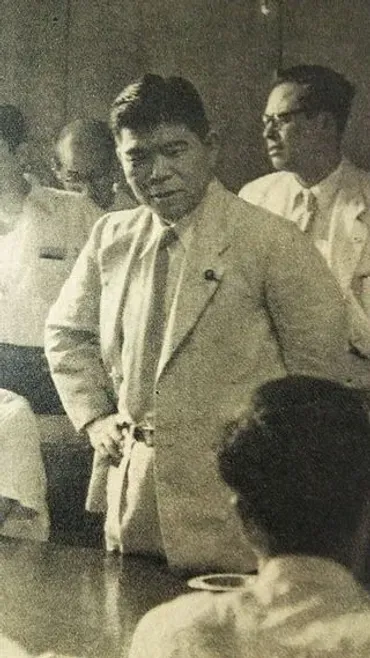 浅香光代と大物政治家の隠し子騒動！父親は誰？長年の謎を追う(？)浅香光代と大物政治家S氏、隠された過去と憶測。