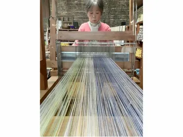 宮崎県綾町で本格機織り体験】1日で完成！上質なシルクで自分だけのストールを織り上げよう！/玄太染織工房 