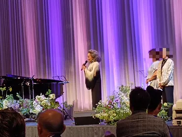 80×50の宴 加藤タキさんの80歳の誕生日と事務所設立50周年を祝う会に参加〜 