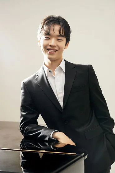 イ・ヒョク、ショパンを奏でるピアニストの軌跡：コンクール、才能、そして兄との共演（？）イ・ヒョク、2台ピアノでの第九演奏会へ！｜公演情報まとめ