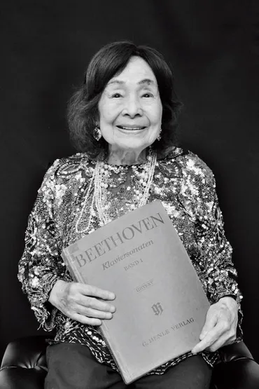 100歳ピアニスト室井摩耶子の生き方とは？ ～音楽と人生を愛する秘訣～？現役ピアニスト室井摩耶子、100歳の挑戦