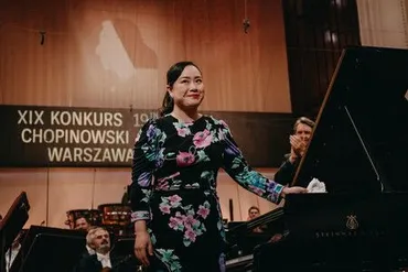 桑原志織、ショパンコンクールへの道：栄光への階段を駆け上がるピアニストの軌跡？ショパンコンクール4位入賞、桑原志織の音楽人生を紐解く