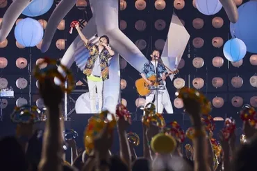 ゆず、史上初の弾き語りによるドームツアーで証明した゛唯一無二の存在゛ 