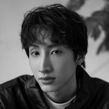 祖父は亡き大物俳優、両親は俳優&女優…〝芸能一家〟24歳息子の近影に「誰このイケメン!って思ったら…」「息子さんだったなんて!」の声:「おっ!」でつながる地元密着のスポーツ応援メディア 西スポWEB OTTO!