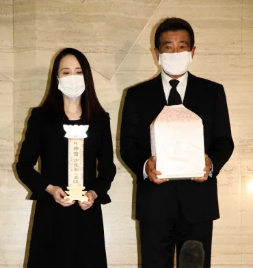 神田正輝、松田聖子 沙也加さんと最後の別れ 2人で取材に応じる ...