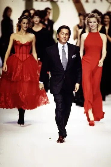 VALENTINO(ヴァレンティノ)とは？歴史とブランドの魅力を徹底解説！～時代を超えて愛されるファッションブランドの秘密とは？時代を超越するエレガンス：VALENTINOの歴史と進化