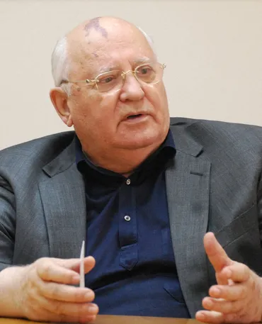 平和構築の功労者か、社会主義の破壊者か ゴルバチョフ元ソ連大統領