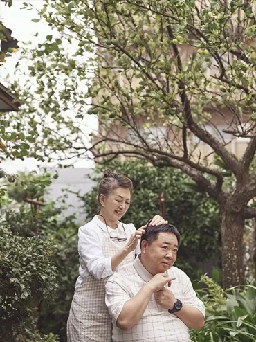 加賀まりこ、54年ぶり映画主演 老いた母親と自閉症の息子を描く『梅切らぬバカ』公開 