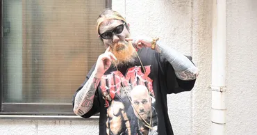 タトゥーまみれのNISHIMOTO IS THE MOUTH「コンプレックスだった顔をTシャツにしたら、まさか!!」…40歳で無職からの大逆転劇「いつかNHKに出たい」