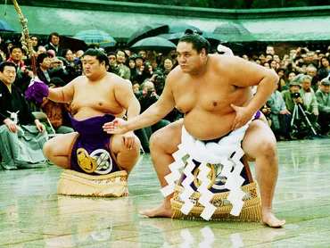 元横綱・曙太郎さん死去、歳大相撲史上初の外国出身横綱:朝日新聞